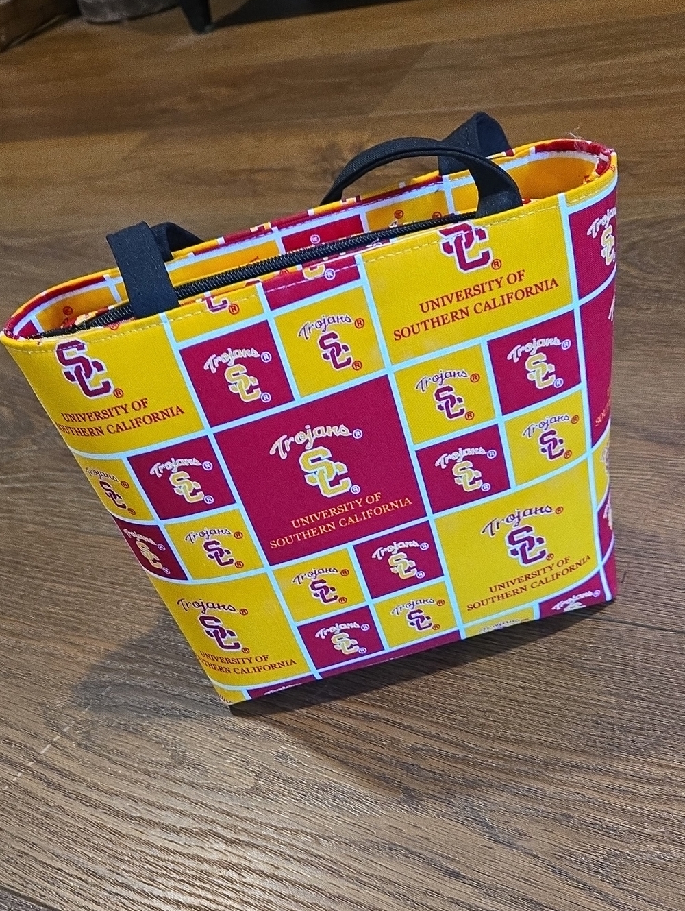 USC UNIVERSITY OF SOUTHERN CALIFORNIA PATTERN FABRIC HANDBAG... #8023